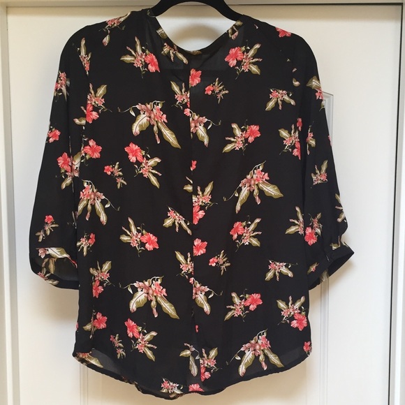 NWOT Roly Poly Blouse - Picture 5 of 8